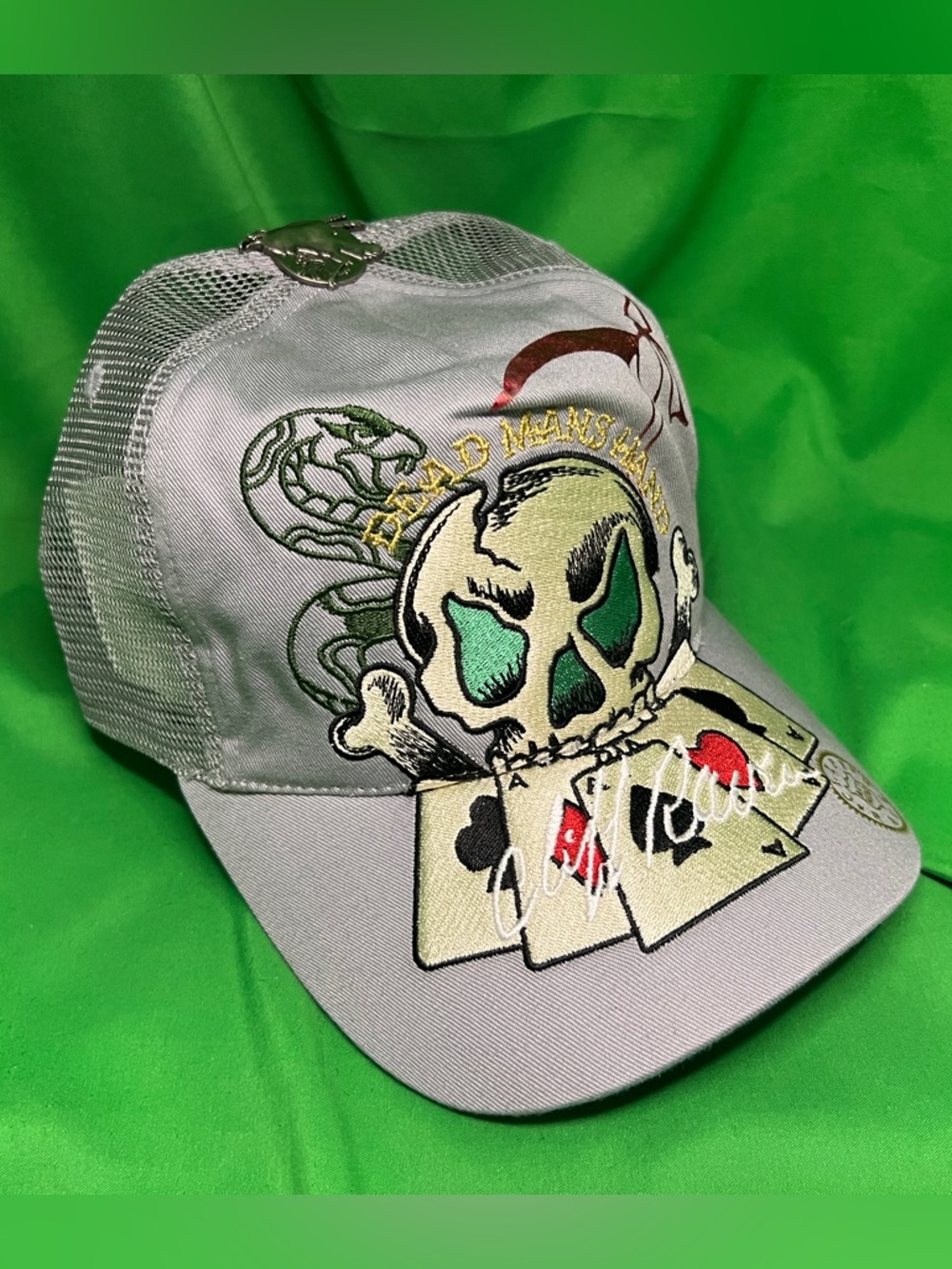 🧢 Cliff Raven Gray Snapback Trucker Hat – Skull Trading Cards Embroidery NEW!